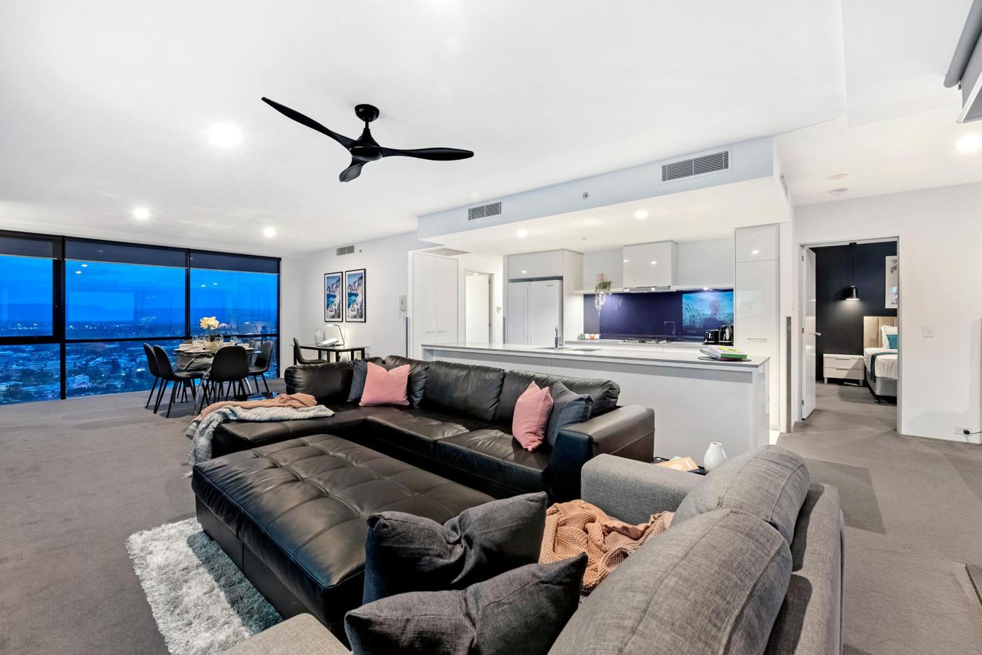 Circle On Cavill - Self Contained & Privately Managed Apartments - Wow Stay Gold Coast Exterior foto