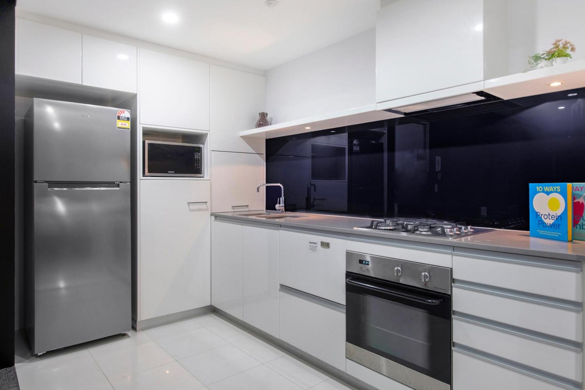 Circle On Cavill - Self Contained & Privately Managed Apartments - Wow Stay Gold Coast Exterior foto